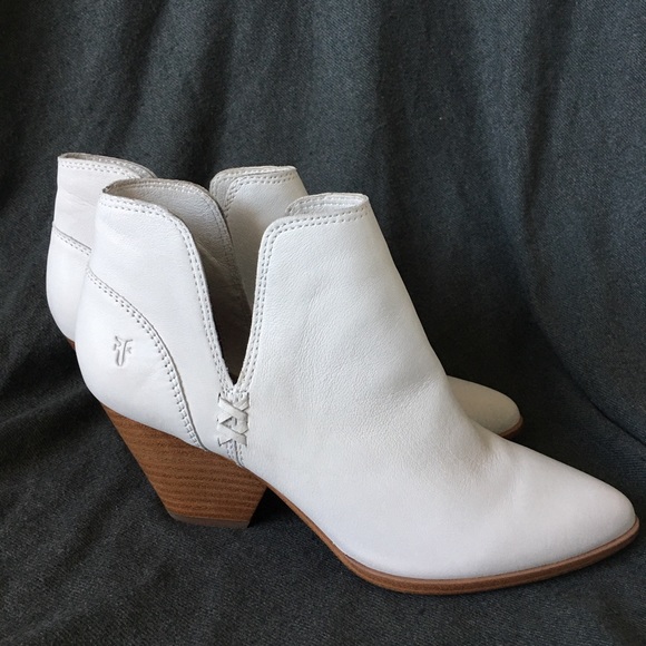 Frye - Picture 3 of 8